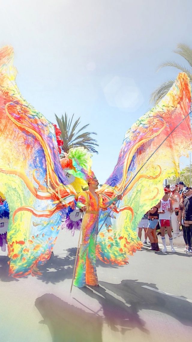 Have you prepared your costume? 🎉

This Saturday, the Maspalomas carnival parade takes place 🎭 Don't miss it! 🥳
--
¿Has preparado tu disfraz? 🎉

Este sábado se celebra la cabalgata del carnaval de Maspalomas 🎭 ¡No te la pierdas! 🥳

#carnavalmaspalomas
#grancanaria
#canariaslifestyle
#maspalomas