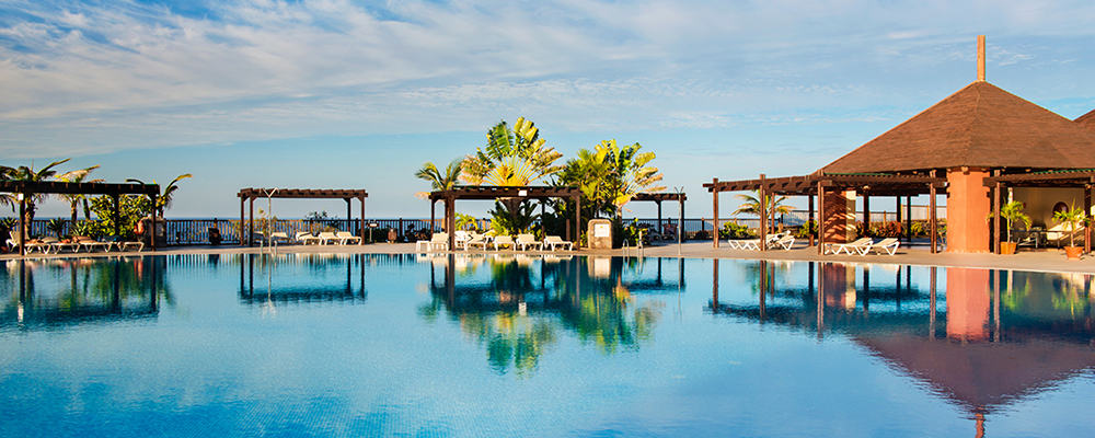 Piscina del Hotel La Palma Princess