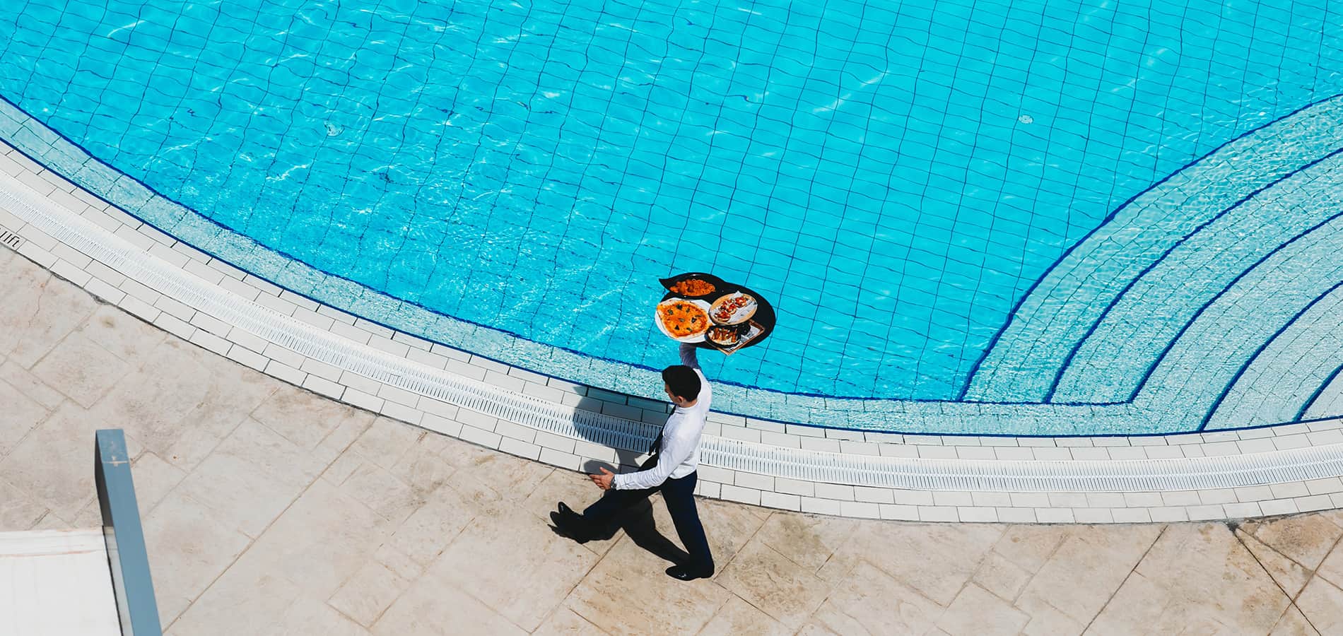 Servicio de restauración en la piscina del Hotel La Palma & Teneguía Princess